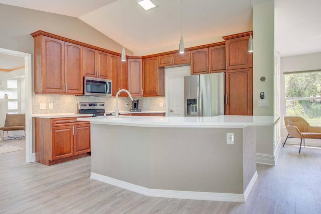 Hot Tub, Breakfast, Game Room, & Close To Beaches 北港 外观 照片